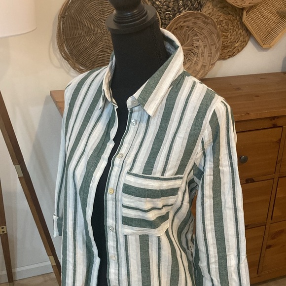 Long stripped button down - Picture 4 of 16